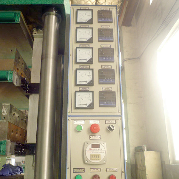 80T TVULCANIZING PRESS
