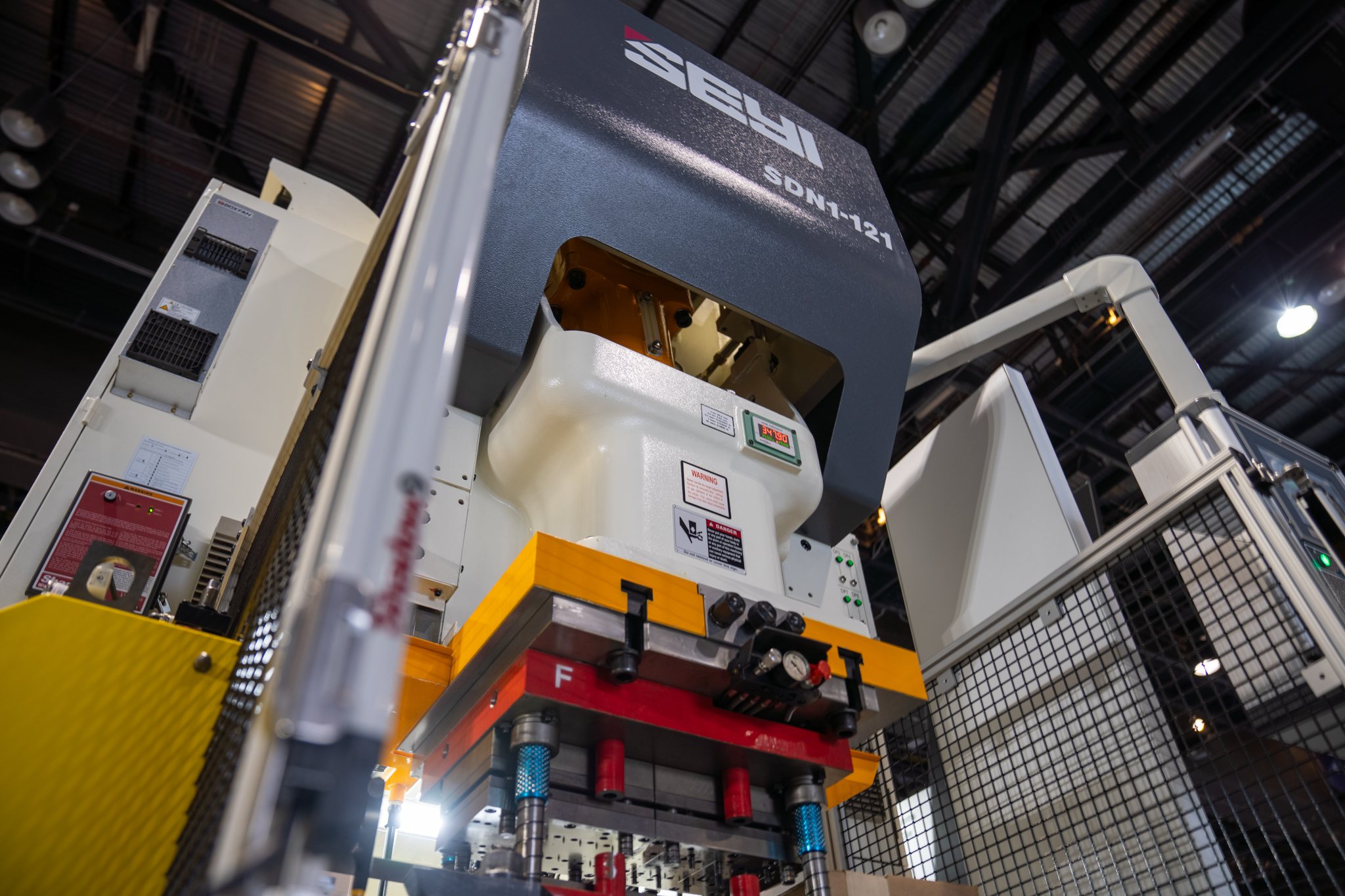 SEYI's SDN1-121 at Fabtech SEYI's SDN1-121 at Fabtech